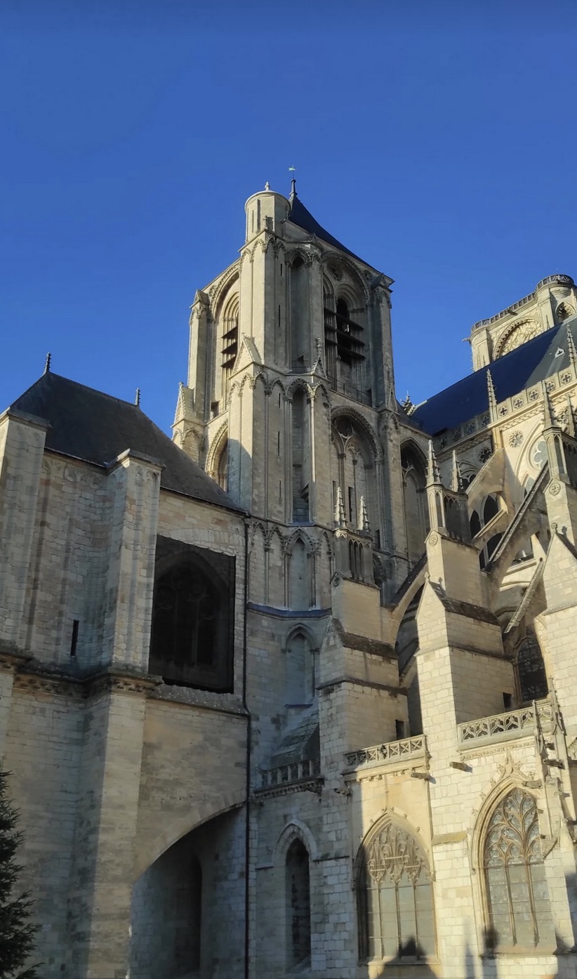 Flanerie à Bourges… par le cabinet naturopathe HONATURO